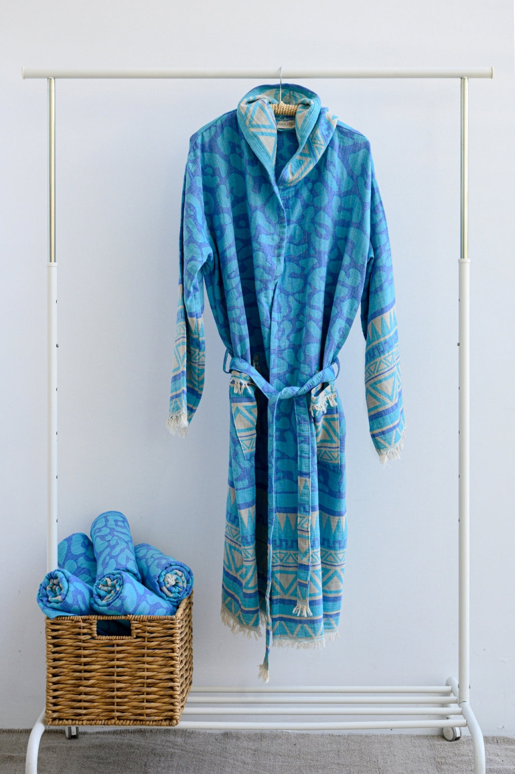 Y Bathrobe Keros